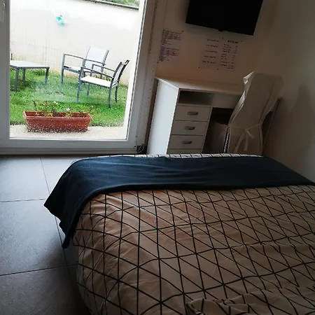 Holiday home Le Clos De La Bergerie Crevechamps